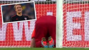 Riadna vražda! Z dvoch metrov dal nad a schúlil sa do klbka zúfalstva...