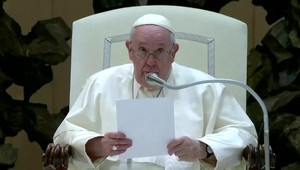 305. deň na Ukrajine: Pápež František počas tradičného posolstva Urbi et Orbi vyzval na ukončenie vojen