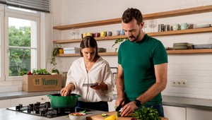 Spoločnosť Yummy prichádza do Bratislavy: Varte doma jednoducho, bez stresu a zbytočného plytvania potravinami