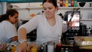 Práca v zahraničí sa Slovákom stále oplatí