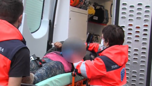 Mestskí policajti v Humennom našli na ulici bezvládnu tehotnú ženu. Skončila opäť na ulici