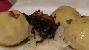 Hlavné jedlo: Letia tri chlpaté gule