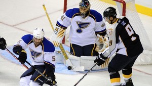 Prvá prehra Haláka v drese St. Louis, Meszároš s mínuskou