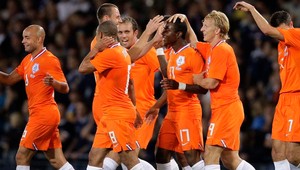 ME: Holanďania pod paľbou rasistických pokrikov