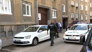 Pri požiari bytovky v Bratislave zomrel muž. Lekár nevylúčil cudzie zavinenie