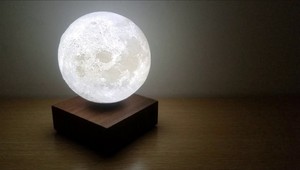 Magická nočná lampa: Hravo si ju vieme predstaviť u seba doma