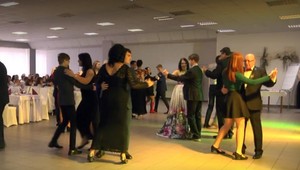 Zábava či vzdelanie. Ples na základnej škole nebol len obyčajným tancom