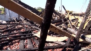 Požiar materskej školy spôsobil obrovské škody. Deti vynášali bosé