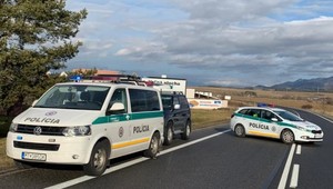 Pri Turčianskych Tepliciach vodič zrazil ženu. Zraneniam na mieste podľahla