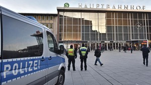 Polícia obvinila prvého muža zo sexuálnych útokov v Kolíne