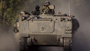 Krvavá noc v pásme Gazy. Palestína hlási 84 mŕtvych