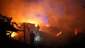 1302. deň na Ukrajine: Ruské nočné útoky narušili dodávky elektriny aj železničnú dopravu