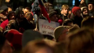 PROTEST: Môžete nás vyhánať a zosmiešňovať, ale my sa nevzdáme, ani teraz, ani o rok, odkazujú študenti