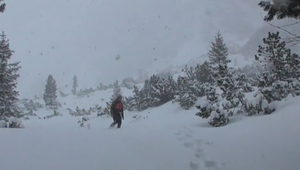 VIDEO: Pod Tatrami fúka silný vietor a teploty sú pod nulou