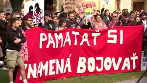 NAŽIVO z pochodu Zostávame v uliciach na pamiatku Matúša a Juraja