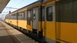 Kolaps vlakovej dopravy: Výpadok systému ochromil české železnice