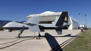 USA zvažuje nasadiť drony v severnej Afrike, majú monitorovať ISIS