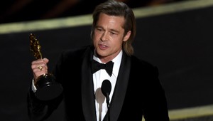 Brad Pitt získal prvého OSCARA!