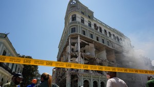 Veľké explózie! Historický hotel na Kube je v troskách, hlásia už 26 obetí