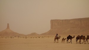 4000 rokov starý kameň rozrezali na polovicu ako laserom: Kto to urobil?