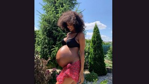 Devätnásťročná Misska Jasmina porodila dvojičky