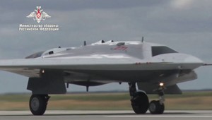 Ruský bezpilotný bombardér je už vo vzduchu