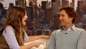 Vo veku 54 rokov sa hviezdnemu hercovi splnil veľký sen: O 30 rokov mladšia modelka porodila ich prvé dieťa!