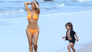 Kim Kardashian tri mesiace po pôrode úplne nahá, FOTO vo vnútri