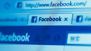 Sociálne siete sa chystajú na prejavy nenávisti, budú ich hlásiť polícií