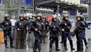 Francúzsko spustilo aplikáciu pre smartfóny, varujúcu pred rizikom útokov