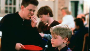 Hviezda filmov Sám doma v kritickom stave! Súd pre domáce násilie sa odkladá!