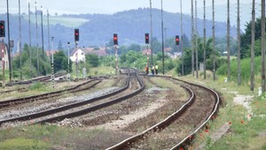 Ďalšia tragédia na železnici. Pod vlak skočila 45-ročná Banskobystričanka