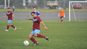 Však to sa nedá! Ale dá! Majsterko z Austrálie trafil z metra žrď!