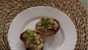 PREDJEDLO - Tortilové košíčky plnené grulovaným baklažánom a syrom