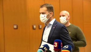 Matovič čelí kritike. Kompetenciu na otváranie škôl nemá on, ale minister školstva