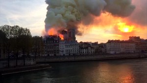 NA VLASTNEJ KOŽI: Redaktor TV JOJ opísal atmosféru pri Notre-Dame