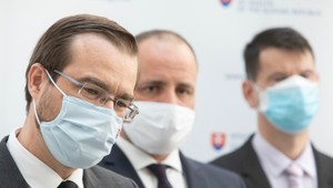 Minister zdravotníctva potvrdil úmrtie troch klientov z Domova sociálnych služieb v Pezinku, ktorý bojuje s koronavírusom