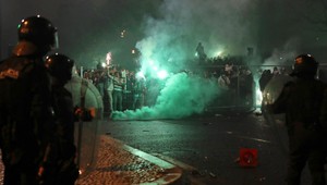 Sporting Lisabon "oslavoval" titul stretmi s políciou