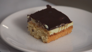 Dezert: Metrová bodka