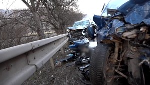 Pri Žiline došlo k vážnej dopravnej nehode.  Vodič idúci v protismere bol pravdepodobne pod vplyvom alkoholu