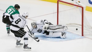 Akcia noci: Famózna gólová prihrávka brankára cez celé ihrisko!