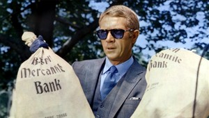 Legendárne slnečné okuliare, ktoré nosil Steve McQueen teraz môžu byť vaše
