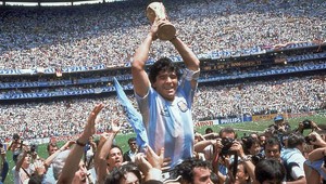 Maradona pohrozil odchodom, ak nedostane svojho asistenta