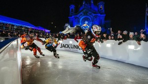 Adrenalínoví šialenci sa opäť spustili ľadovým korytom