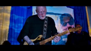 Legendárni Pink Floyd podporili novou skladbou Ukrajinu