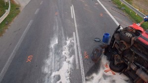 Nepozornosť na ceste zabíjala. Vodič nemal šancu nehode zabrániť