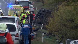 Po mesiaci opustil nemocnicu chlapec z tragickej nehody autobusu