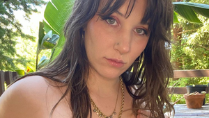 Keď TO na nej muži zbadali, odkázali jej drsné slová: Musíš smrdieť ako zviera!