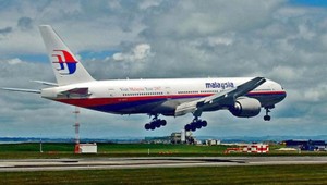 Piloti strateného lietadla si mali do kokpitu pozvať krásne ženy