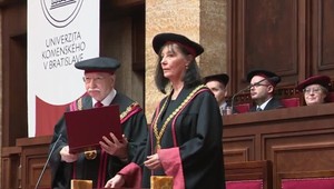 Po 50-tich rokoch si zopakovali promóciu. Lekári si odniesli diplomy za úspešnú prácu